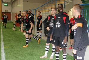 Ville Puustinen, Radwan Moussa, Toni Paukkeri, Juha Jokinen. Ilves-Kissat valmiina otteluun.